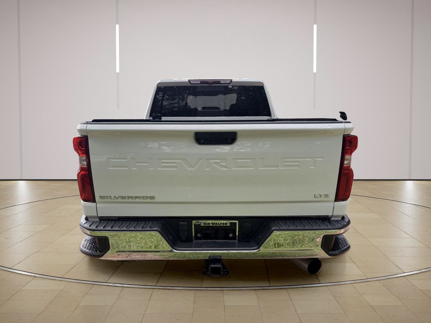 Used 2022 Chevrolet Silverado 2500 LTZ w/ LTZ Convenience Package AWD/4WD image 15