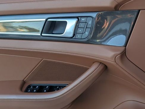 Used 2023 Porsche Panamera Platinum Edition w/ Sportdesign Package image 24