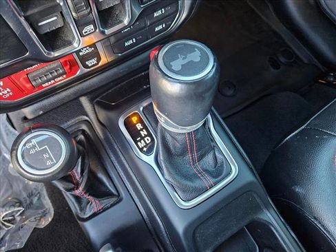 Used 2021 Jeep Wrangler Unlimited Rubicon image 12