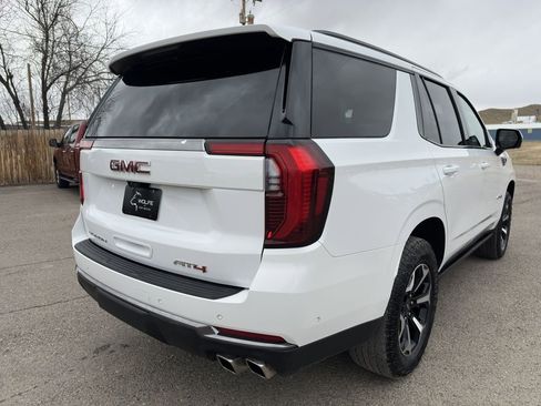 Used 2025 GMC Yukon AT4 w/ AT4 Premium Plus Package image 7