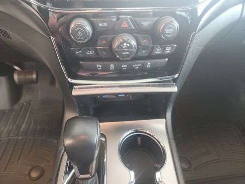 Used 2021 Jeep Grand Cherokee Laredo X AWD/4WD image 23