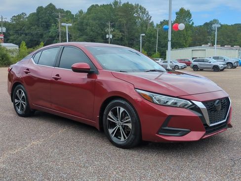 Used 2022 Nissan Sentra SV w/ Lighting Package FWD image 3