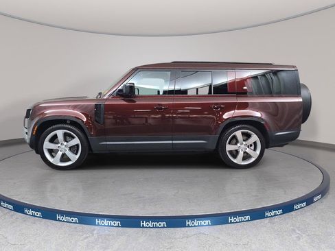 Used 2023 Land Rover Defender 130 First Edition AWD/4WD image 9