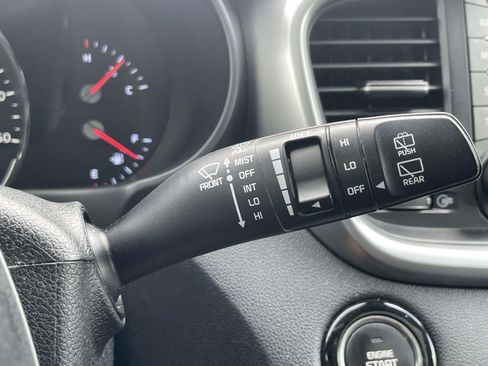 Used 2019 Kia Sorento EX FWD image 26