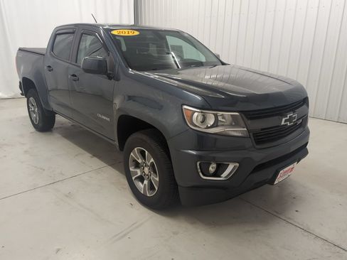 Used 2019 Chevrolet Colorado Z71 AWD/4WD image 5
