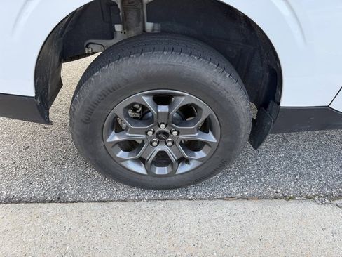 Used 2023 Ford Maverick XLT image 5