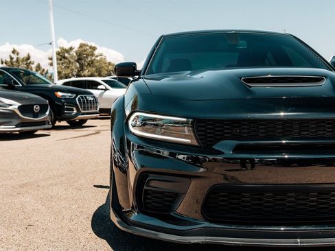 Used 2023 Dodge Charger SRT Hellcat w/ Harman/Kardon Audio Group RWD image 9
