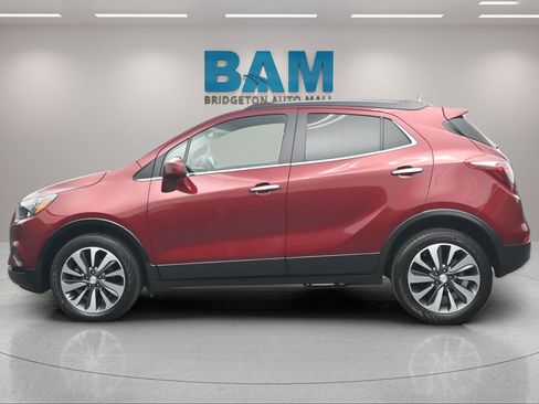 Used 2022 Buick Encore Preferred w/ Safety Package AWD/4WD image 4