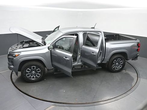 Used 2025 Chevrolet Colorado Z71 w/ Technology Package AWD/4WD image 61