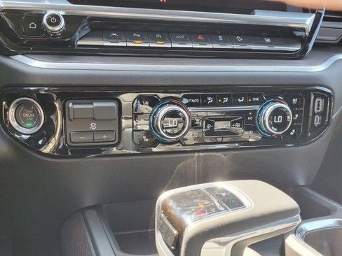 New 2026 GMC Sierra 1500 SLT w/ SLT Premium Plus Package image 28