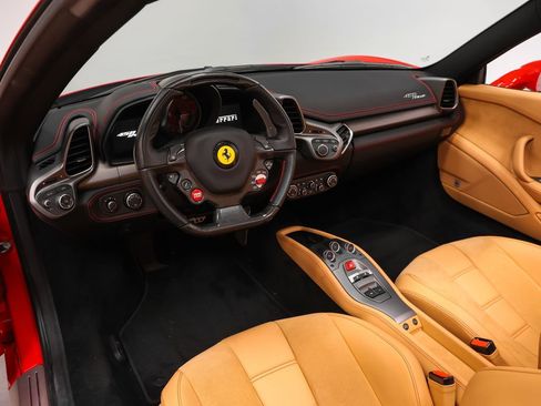 Certified 2012 Ferrari 458 Spider RWD image 67