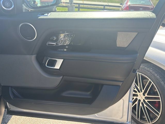 Used 2019 Land Rover Range Rover AWD/4WD image 19