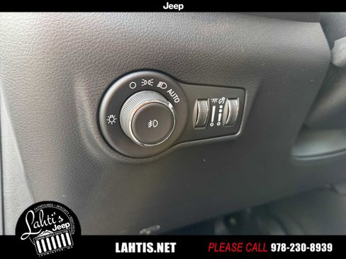 New 2026 Jeep Compass Limited w/ Sun, Sound & Navigation Group image 38