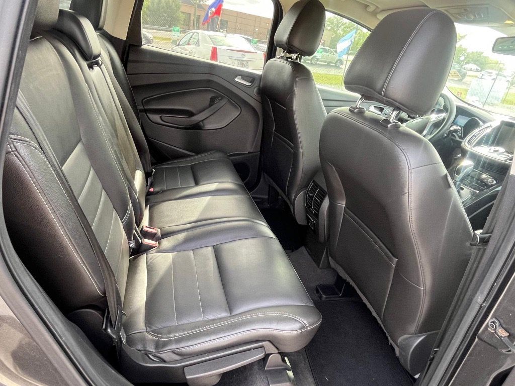 Used 2015 Ford Escape Titanium FWD image 6