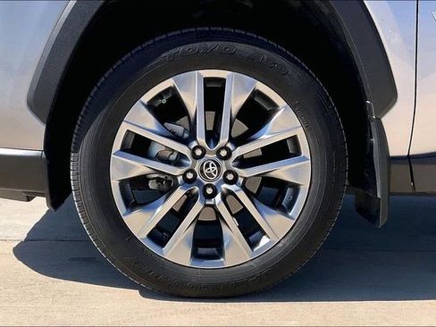 Used 2024 Toyota RAV4 Limited image 9