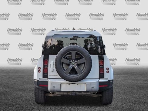 Used 2024 Land Rover Defender 110 S AWD/4WD image 9