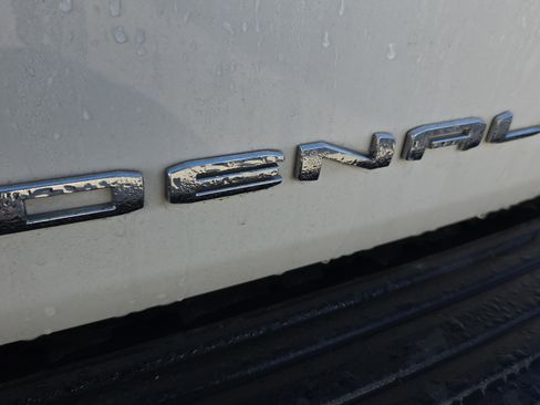 Used 2024 GMC Yukon Denali Ultimate image 18