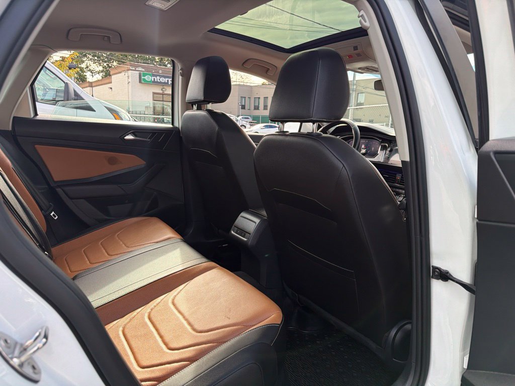 Used 2024 Volkswagen Jetta SEL FWD image 15