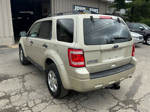 Used 2012 Ford Escape XLT AWD/4WD image 5