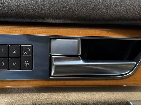 Used 2012 Land Rover LR4 HSE LUX AWD/4WD image 28