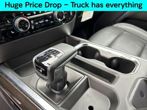 Used 2024 Chevrolet Silverado 1500 LT Trail Boss w/ Convenience Package II AWD/4WD image 19