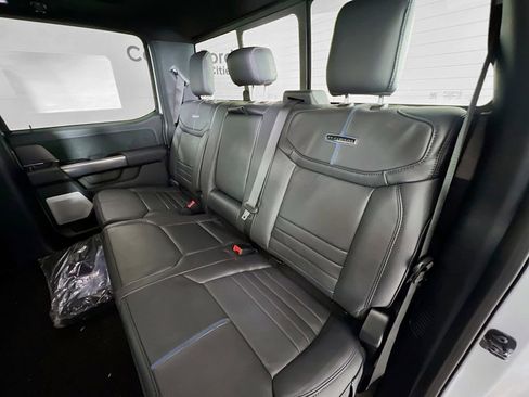 New 2026 Ford F450 Platinum w/ FX4 Off-Road Package image 29