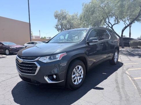 Used 2019 Chevrolet Traverse LT FWD image 7