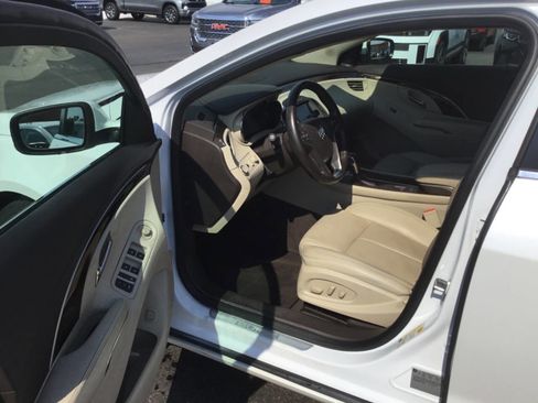 Used 2015 Buick LaCrosse Premium w/ Driver Confidence Package #1 image 9