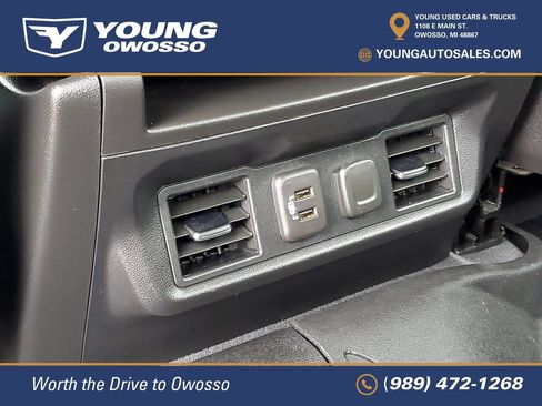 Certified 2021 Chevrolet Silverado 1500 LT AWD/4WD image 29