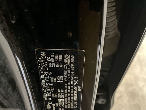 Used 2016 Kia Soul + image 26