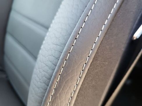 New 2025 Mercedes-Benz GLS 580 4MATIC image 15