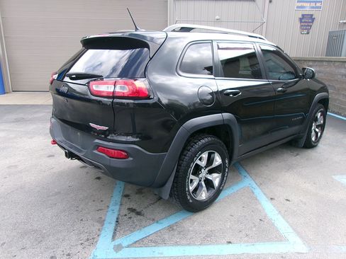 Used 2014 Jeep Cherokee Trailhawk w/ Comfort/Convenience Group AWD/4WD image 4