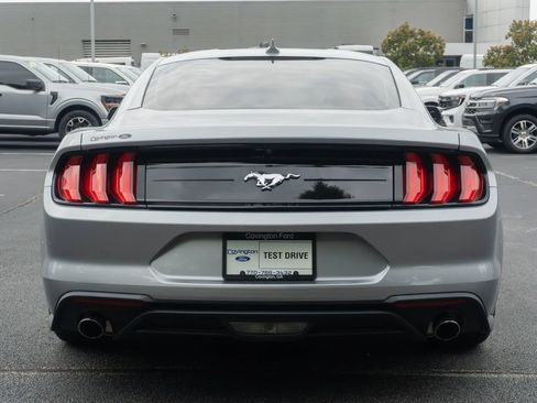 Used 2022 Ford Mustang Coupe RWD image 8