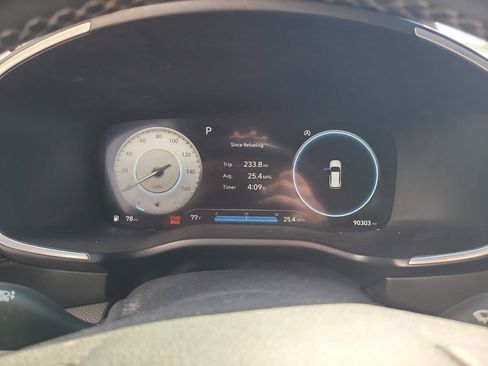 Used 2022 Hyundai Santa Fe SEL w/ Convenience Package image 16