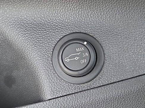 Used 2019 Buick Envision Essence image 28