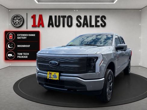 Used 2023 Ford F150 Lightning 4x4 SuperCrew image 1
