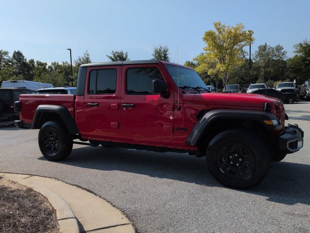 Used 2023 Jeep Gladiator Sport w/ Trailer Tow Package AWD/4WD image 2