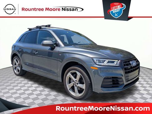 Used 2020 Audi Q5 2.0T Titanium Premium Plus AWD/4WD image 1