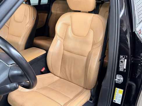 Used 2018 Volvo XC90 T6 Inscription w/ Convenience Package image 17