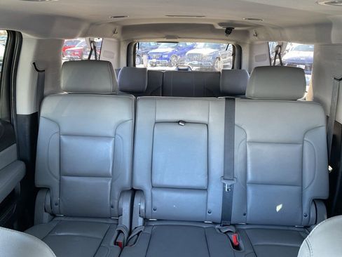 Used 2019 Chevrolet Suburban LT w/ Max Trailering Package image 15