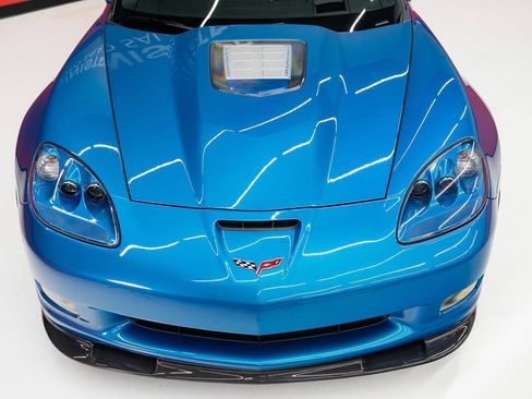 Used 2010 Chevrolet Corvette ZR1 w/ Preferred Equipment Group RWD image 3