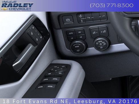 New 2026 Chevrolet Suburban Premier image 24