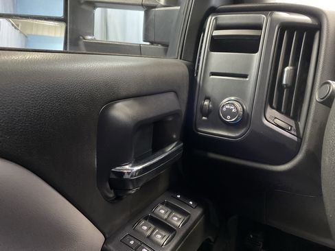 Used 2015 Chevrolet Silverado 2500 W/T image 21