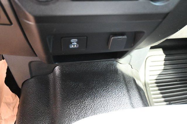 Used 2022 Ford F250 XL w/ STX Appearance Package AWD/4WD image 13