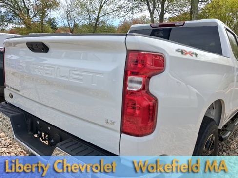 Used 2025 Chevrolet Silverado 1500 LT AWD/4WD image 39