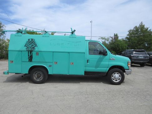 Used 2012 Ford E-350 and Econoline 350 Super Duty w/ PWR Locks & Windows Group RWD image 11