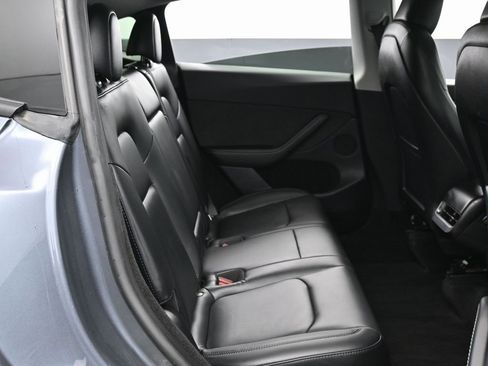 Used 2023 Tesla Model Y Long Range image 37