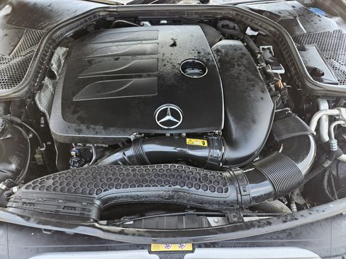 Certified 2019 Mercedes-Benz C 300 4MATIC Sedan image 31