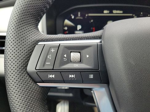 New 2025 Mitsubishi Outlander PLATINUM EDITION image 19