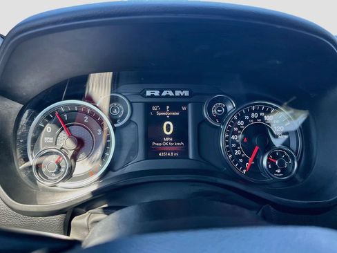 Used 2023 RAM 1500 Big Horn AWD/4WD image 12